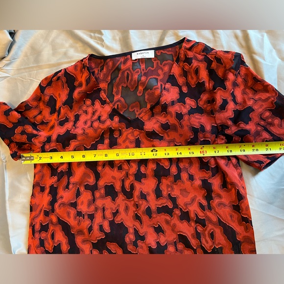 Aritzia Babaton “Randy” Sheer Cropped Boxy Blouse - Picture 4 of 5